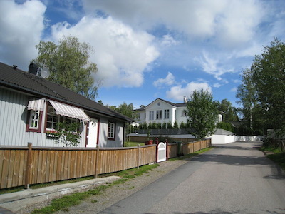 �X�E�F�[�f���̏Z��E���ޏ��